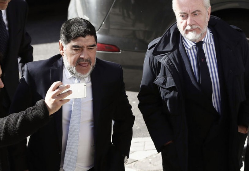 Gazzetta - Maradona non avrà mai ruolo ufficiale: ADL vuole solo usarlo per uno scopo
