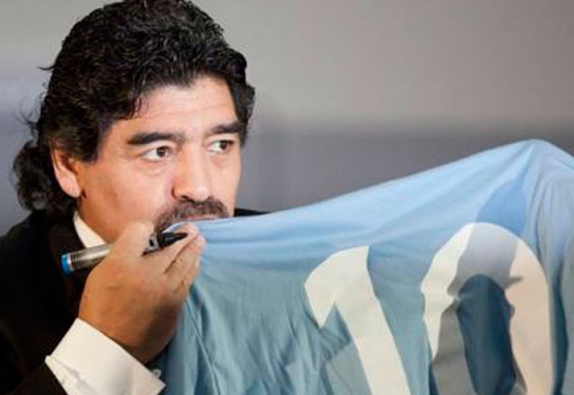 Maradona: Napoli, vinci e torno da te! Attenzione alla Juve